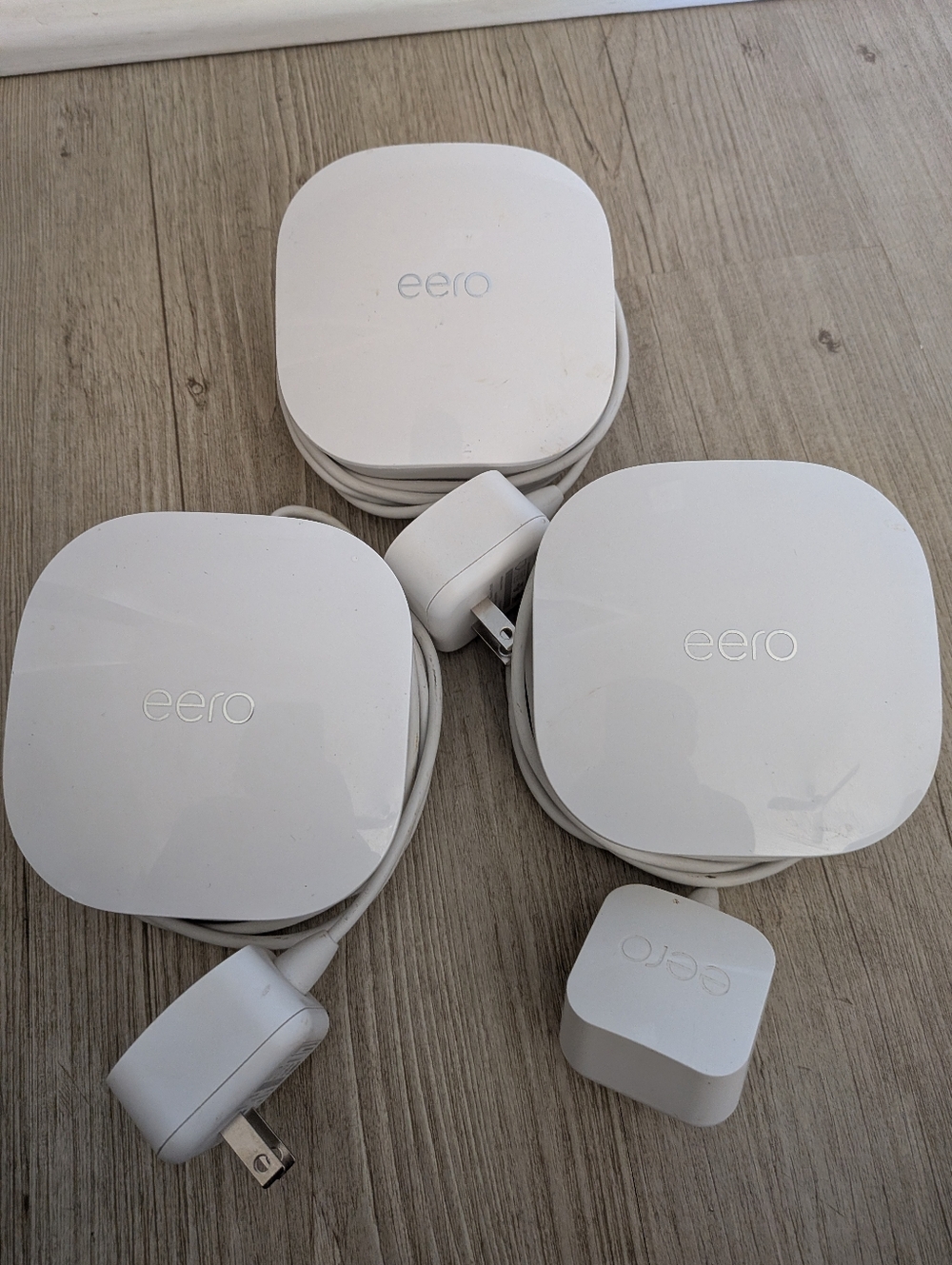 eero White Mesh Wi‑Fi Router Trio with Power Adapters